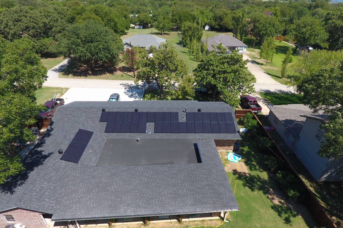 Roof Mount Solar Energy System in Lake Dallas TX greensolartechnologies
