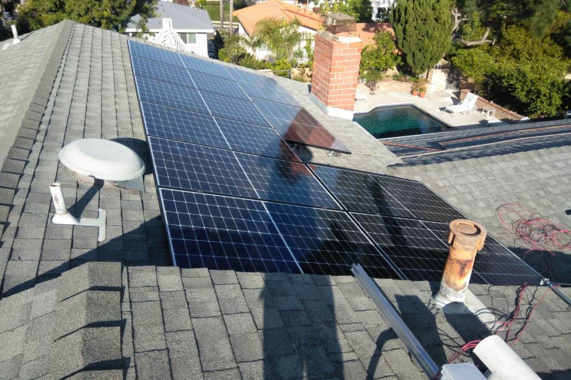 Solar Power System in Woodland Hills CA
